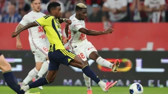 Fenerbahçe 3. Tur Biletini Kaptı