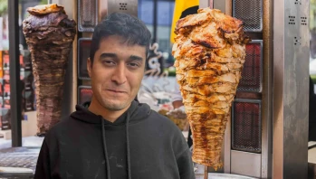Döneri Yiyip ATM Bahanesiyle Kaçtılar
