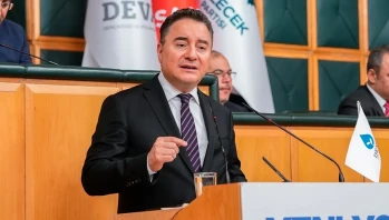 Ali Babacan Türkiye'de Sorunlar Parmak Şıklatarak Çözülür