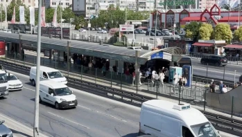 Metrobüste Yan Bakma Tartışma Kanlı Bitti