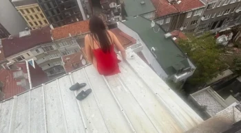 Yere Çakılan Kadının Fotoğrafı Ortaya Çıktı