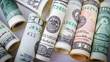 Hazine 2 Milyar Dolar Borçlandı