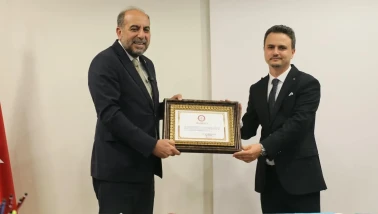 Rıza Saka Mazbatasını Aldı