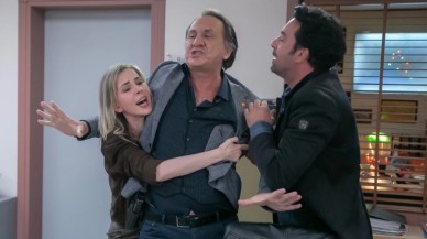 Arka Sokaklar dizisinde şoke eden ayrılık! Ünlü oyuncu diziden ayrıldı! Bakın hangi ünlü oyuncu dizden ayrıldı