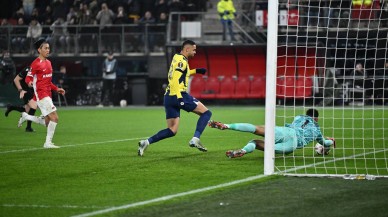 Fenerbahçe Hollanda'dan Eve Üzgün Dönüyor! AZ Alkmaar 3 - 1 Fenerbahçe