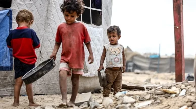 Gazze'de Günlük 77 Çocuk Yetim Bırakıldı