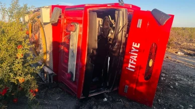 Antalya'da Yangına Giden İtfaiye Aracı Kaza Yaptı: 2 Kişi Yaralandı