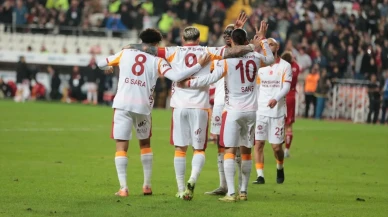 Galatasaray 4-1'lik Galibiyetle Zirveye Devam