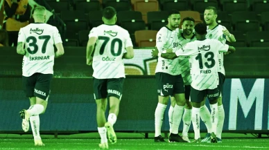 Fenerbahçe İkinci Yarıda Döndü: 3 Golle 3 Puan Geldi
