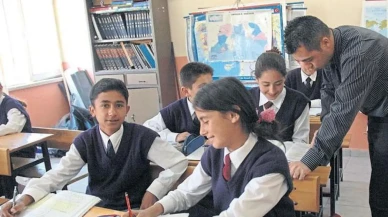 Okul Forması Geri Geliyor