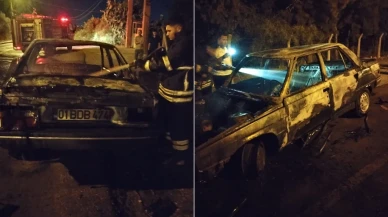 Adana’da Park Halindeki Otomobil Alev Alev Yandı