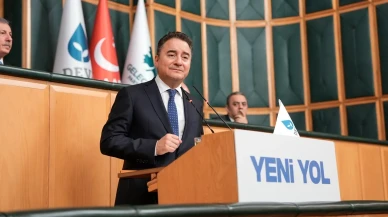 Ali Babacan: Bayrağa El Uzatanlar En Ağır Cezaya Çarptırılsın