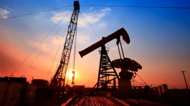 Hürmüz Boğazı Kapandı, Brent Fiyatı Uçtu