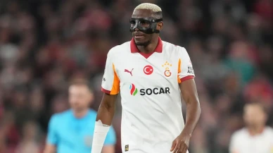 Liverpool Maçında Victor Osimhen Sakatlandı