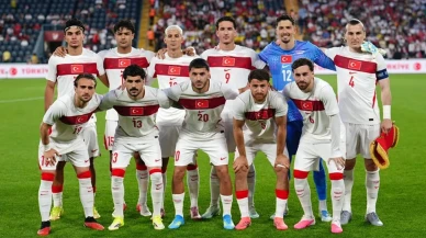 Siyasiler A Milli Futbol Takımı'na Başarı Diledi