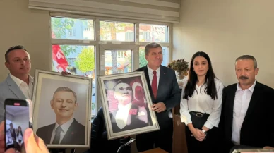 Burdur'da 3 Belediye Başkanı Yeni Parti'ye Geçti