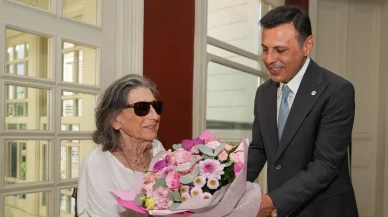 İsmet İnönü'nün Gelini YENİ Parti'ye Katıldı