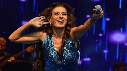 Arabesk müziğin kraliçesi Yıldız Tilbe'ye skandal teklif: Eteğini çıkar!