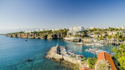 Antalya'da evini 20- 30 bin TL'den yabancı turistlere kiralayan ev sahiplerine büyük yıkım! Kiraları ödemeden kaçtılar!