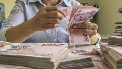 Halkbank’ın kredi faiz oranlarını görmeden ihtiyaçlarınızı ertelemeyin! Bir kez daha düştü!