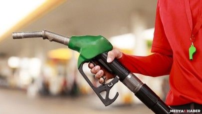 Aracına benzin,  motorin ve tüp alacaklar dikkat! İndirim kararı açıklandı yarın geçerli olacak