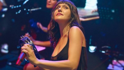 Yasak Elma sonrası Şevval Sam,  yeni sezonda dizi oynayacak mı? Yasak Elma Ender'in yeni dizisi....