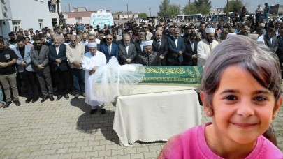 Narin Güran Toprağa Verildi! Tabutunda Kahreden Detay