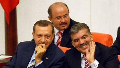 ‘Hüseyin Çelik Merkez Sağda Konumlanacak Yeni Parti Kuruyor’ İddiası! Abdullah Gül Detayı