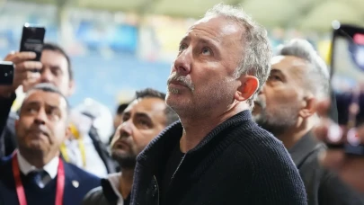 Sergen Yalçın Tepkili Beşiktaş Taraftarlarını Sakinleştirdi