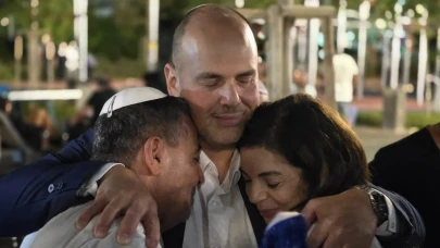 İsrailli Belediye Başkanı Almanya'da Protesto Edildi