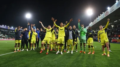 Fenerbahçe 2-0'dan Geri Döndü: Rize'de 5 Gollü Zafer