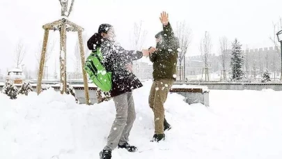 İstanbul’da Okullar Bugün de Tatil