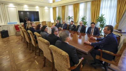 Saadet Partisi’nden Saraçhane’de CHP’ye Destek Ziyareti