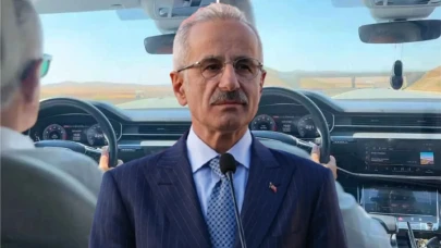 Ulaştırma Bakanı 225 Km Hız Yaptı