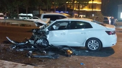 Antalya'daki Trafik Kazasında 2 Kişi Öldü, 2 Kişi Yaralandı