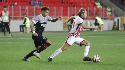 Samsunspor-Fatih Karagümrük Maçında Gol Düellosu: 90+3’te 3 Puanı Aldı