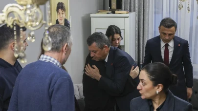 Özgür Özel’den Atlas Çağlayan'ın Ailesine Taziye Ziyareti