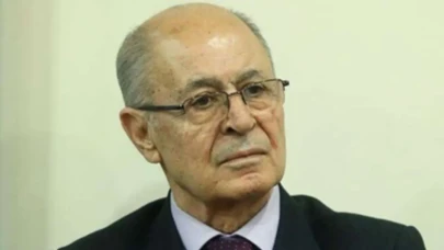 Ahmet Necdet Sezer Ortaya Çıktı