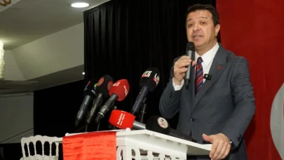 Mahmut Arıkan: Amerika İle Hareket Eden Hangi Ülkede Bugün Demokrasi Var?