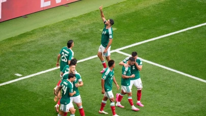 Meksika Dünya Kupası'na 2 Golle Başladı