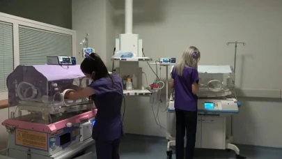 Sahte Hemşire Bebek Kaçırmaya Çalıştı