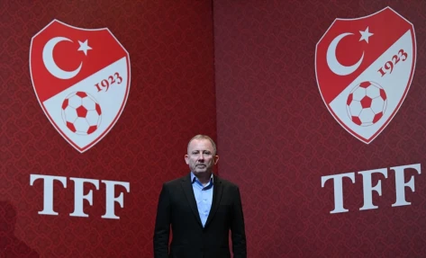 Sergen Yalçın 4 Yıllığına İmza Attı