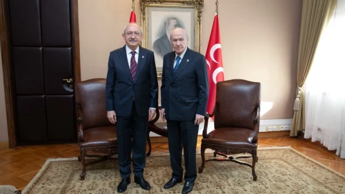 İki Arkadaş Olarak Görüştük