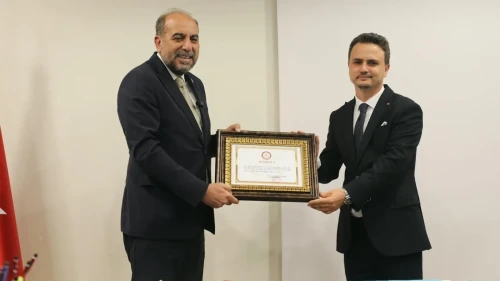 Rıza Saka Mazbatasını Aldı
