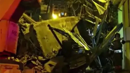 Beyoğlu'nda 5 Katlı Bina Çöktü