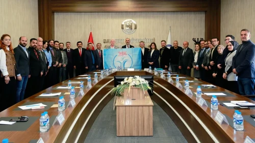 Bayburt Üniversitesi Mavi Bayrağı Göndere Çekti