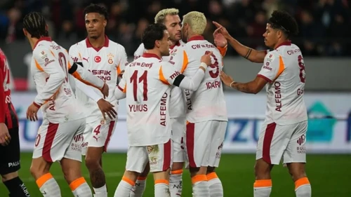 Galatasaray Ligin Zirvesinde Farkı Yeniden 4’e Çıkardı