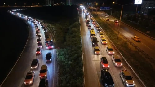 Tatilciler Dönüş Yolunda