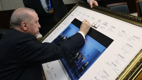 Cumhurbaşkanı Erdoğan NATO Zirvesi Tablosunu İmzaladı