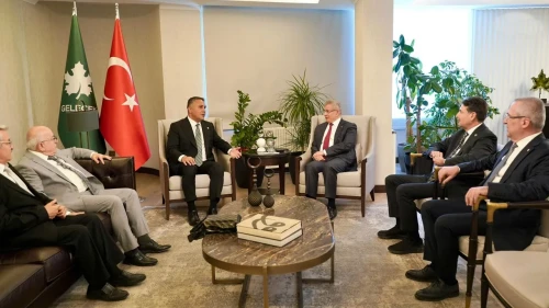 Ahmet Davutoğlu, Yerli ve Milli Parti Genel Başkanı Mutlu İle Bir Araya Geldi